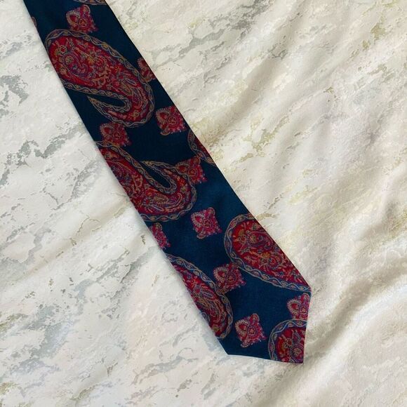 Christian Dior Italy 100% Silk made in USA paisley tie - Picture 3 of 7